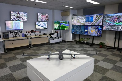 赵建军带队调研低空经济企业并召开专题会议部署下半年工作